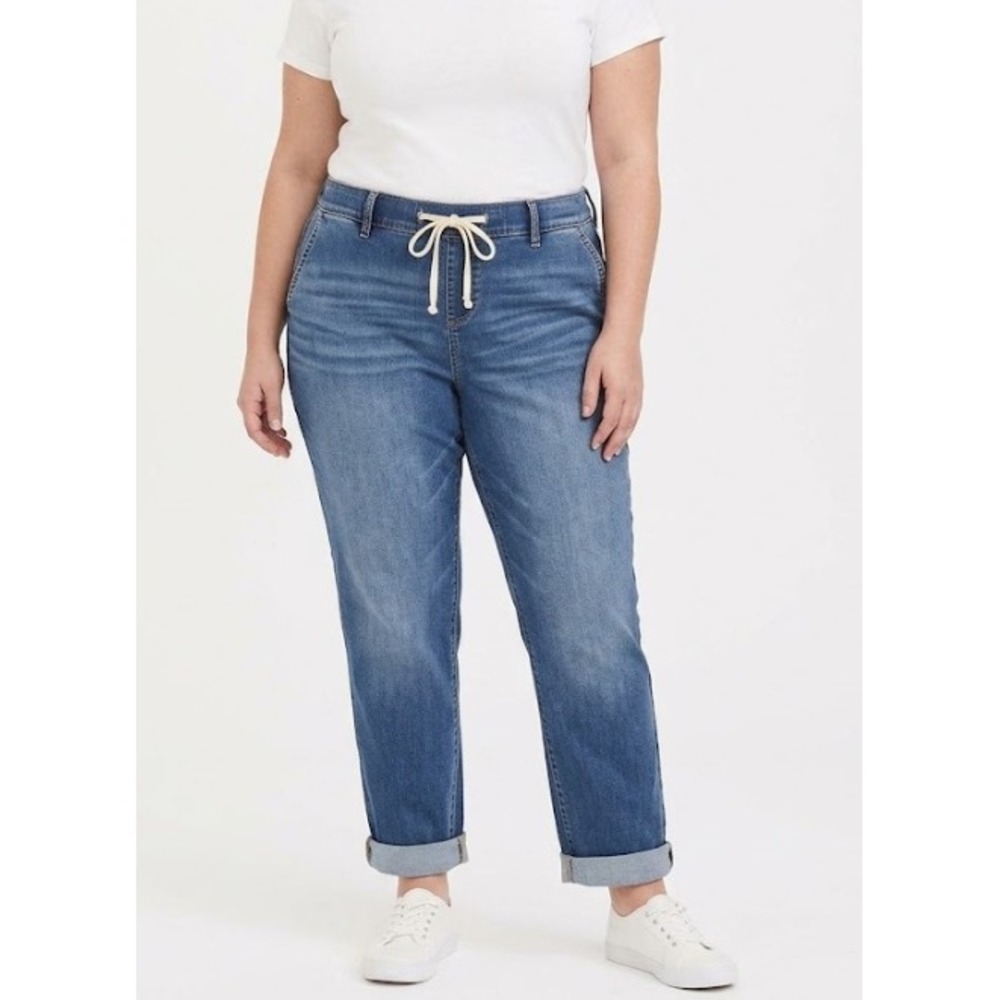 New Torrid Weekend Boyfriend Straight Jeans size 3X Soft Pull On Drawstring